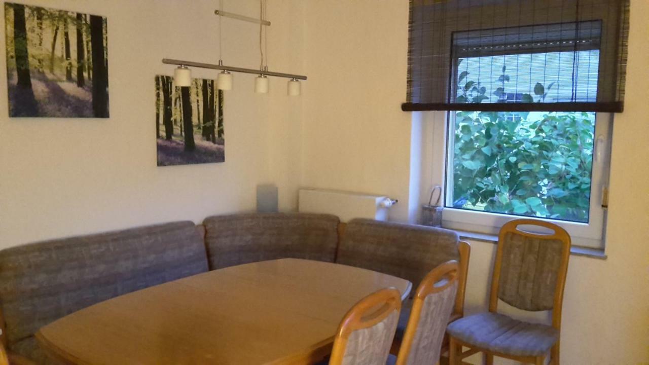 Villa Haus Zwanzig à Weisel Extérieur photo